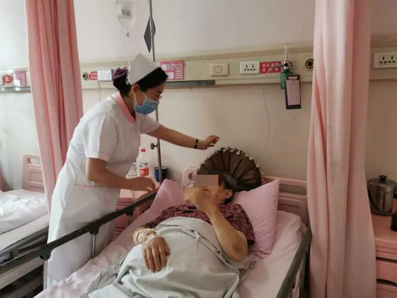 ติดลิฟต์