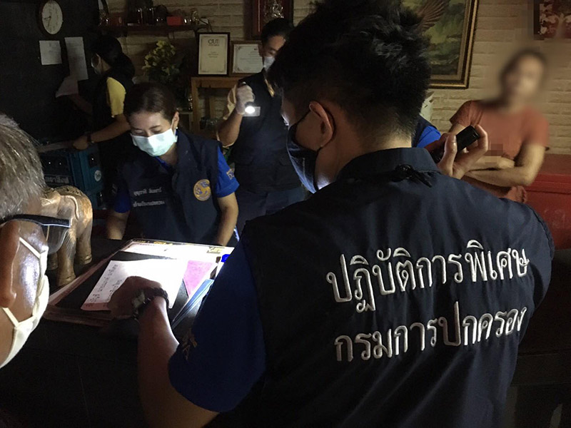 เจ้าหน้าที่ทลายซ่องเกย์ ค้ากามเด็กชาย
