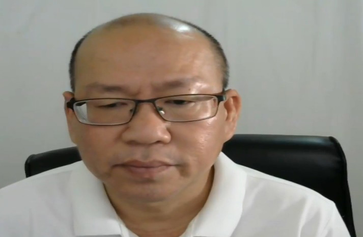 อัจฉริยะ เรืองรัตนพงษ์