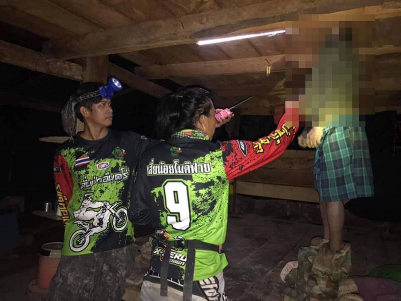 ไม้กระดานหนีบตาย