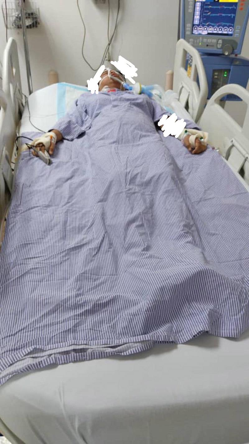 สาวเล่นโรปสวิงเชือกขาด