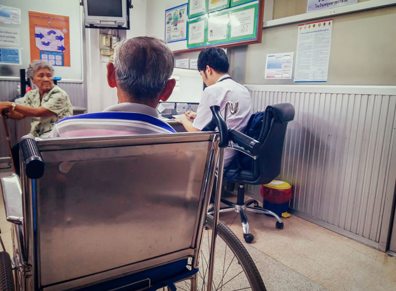 บัตรทอง