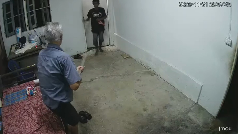 โจรปล้นบ้าน ทำร้ายคนแก่