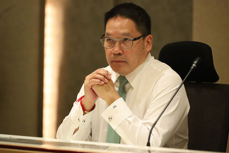 อุตตม สาวนายน