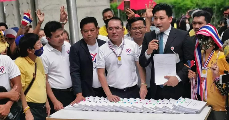 วรงค์ เดชกิจวิกรม