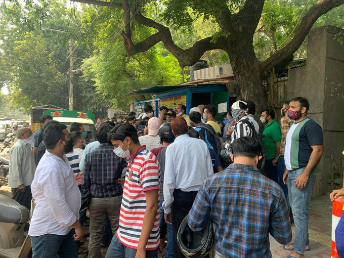 ตาร่ำไห้ขายข้าวแกงไม่ได้