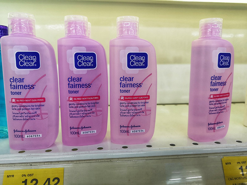 จอห์นสันฯ เลิกขายครีมไวท์เทนนิ่ง