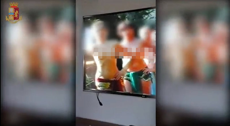 ข่มขืนผู้หญิง