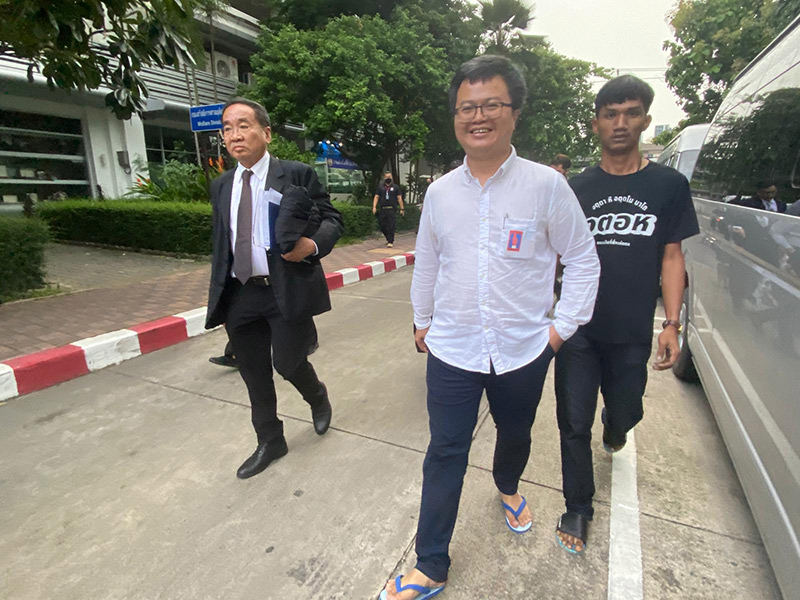 อานนท์ นำภา 