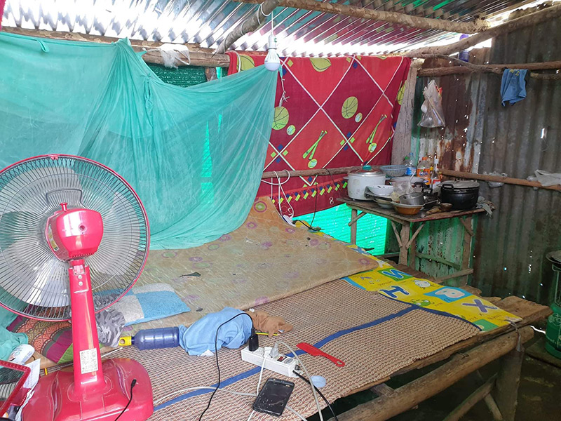 น้องข้าวต้ม บ้านยากจน