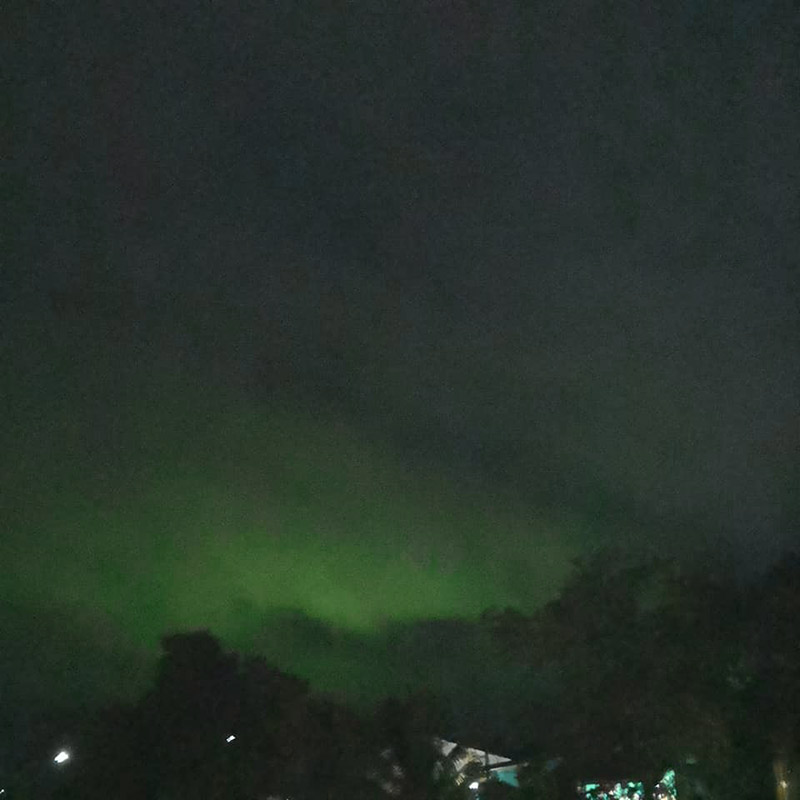 แสงสีเขียวบนท้องฟ้าระนอง