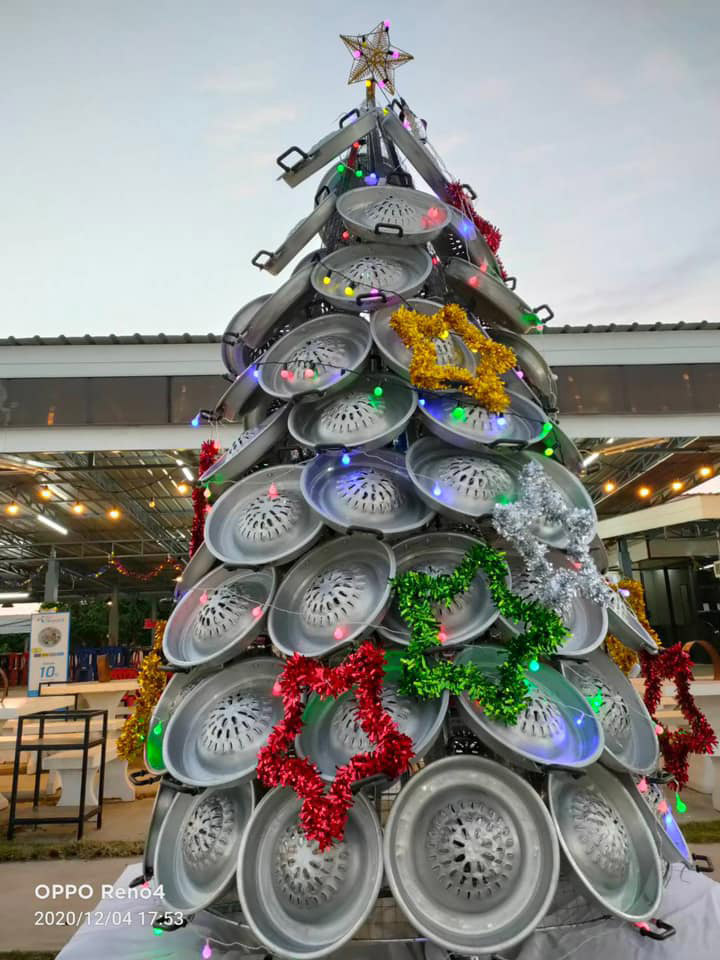 ต้นคริสต์มาสกระทะ