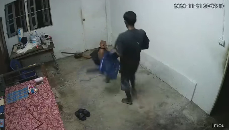 โจรปล้นบ้าน ทำร้ายคนแก่