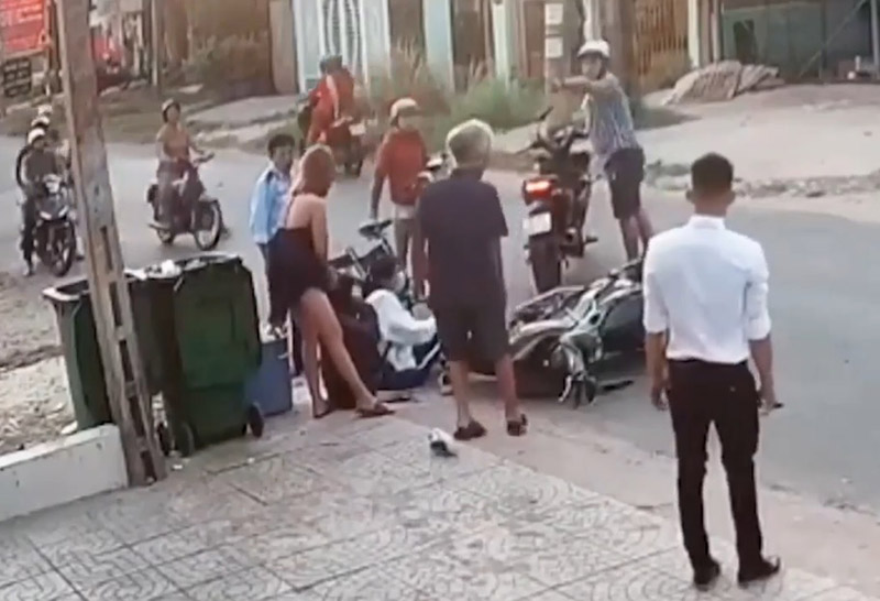 มอเตอร์ไซค์ตัดหน้า