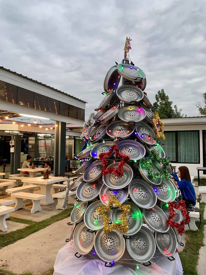 ต้นคริสต์มาสกระทะ