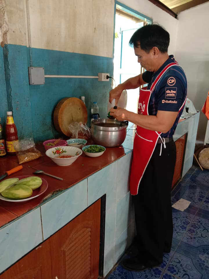 ผอ.โรงเรียนบ้านหนองตาดน้อย