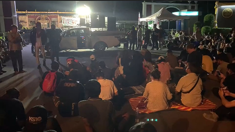 ปล่อยตัว 4 แกนนำ