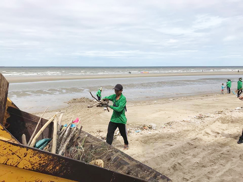 ขยะบางแสน