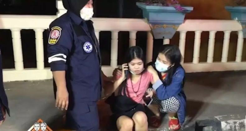 หนุ่มขี่มอเตอร์ตกหลุมยางมะตอยดับ