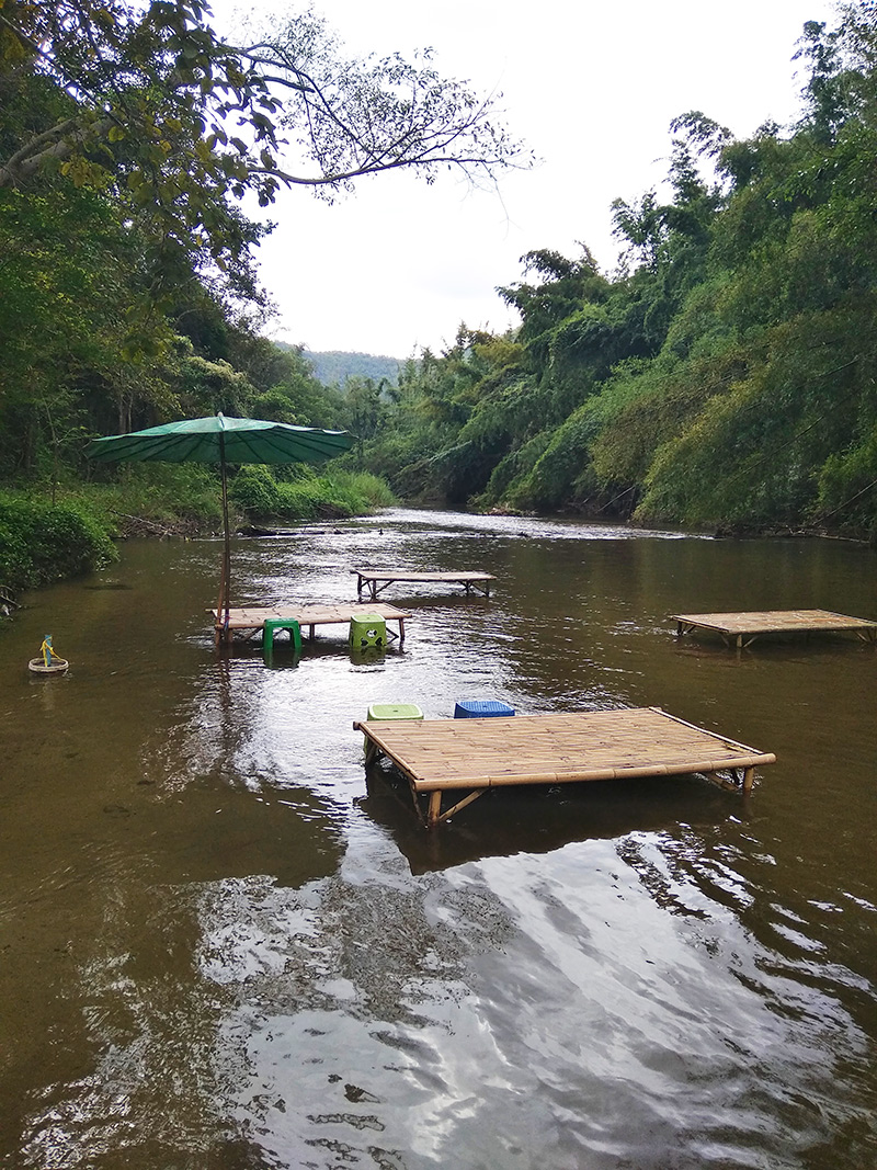 แชะภาพโชว์กลางน้ำ ผิดกฎหมายอุทยานฯ