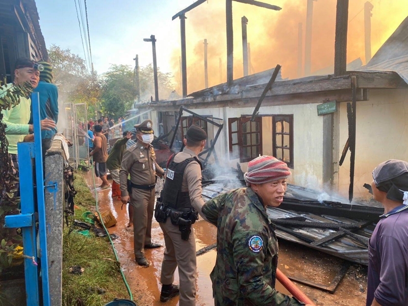 ไฟไหม้บ้าน เงินล้าน-ทอง ไหม้เรียบ