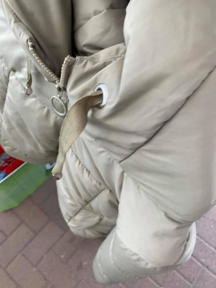 ฟันปลอมในเสื้อแจ็กเก็ต