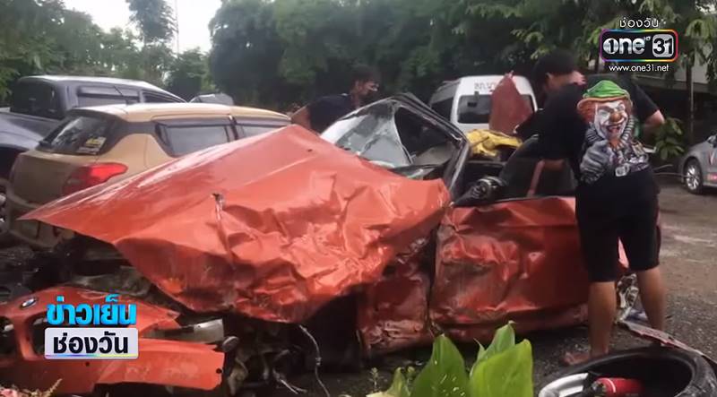 BMWZ4ชนสวิฟต์