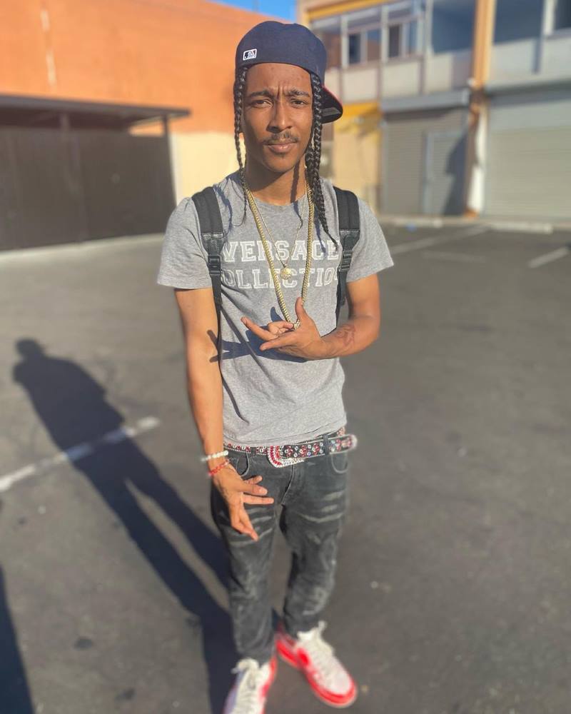 แรปเปอร์ถูกยิงกลางไลฟ์สด