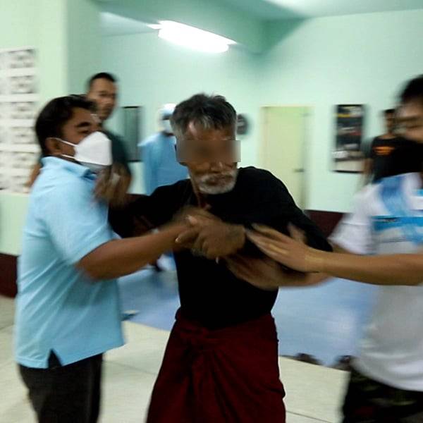 พระฆ่าตัวตาย 