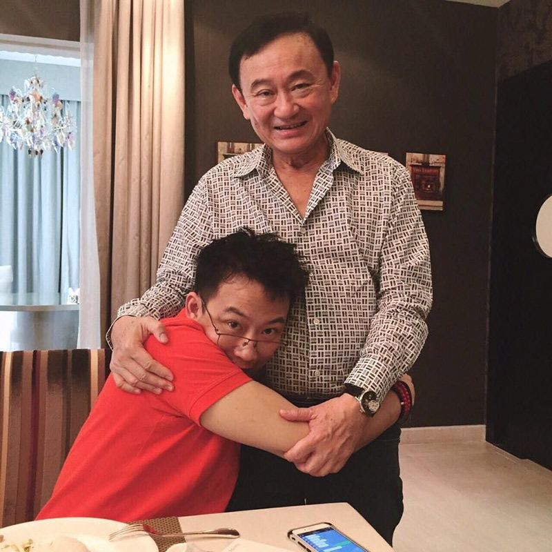 โอ๊ค พานทองแท้