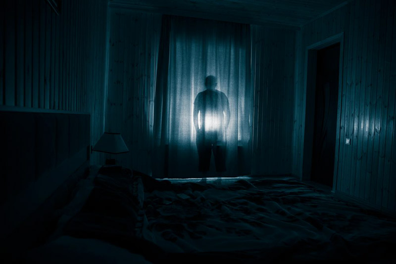 รับจ้างนอนท้าผี