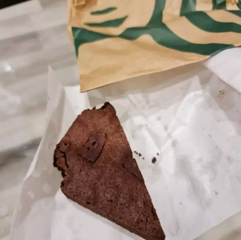 สตาร์บัคส์ ชี้แจง ฟันในขนมบราวนี่