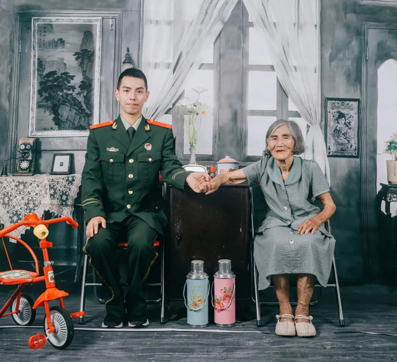 รูปแต่งงาน ยาย 85 กับหนุ่ม 24