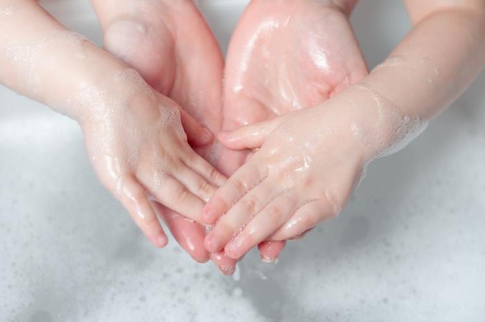 พยาธิไชมือ