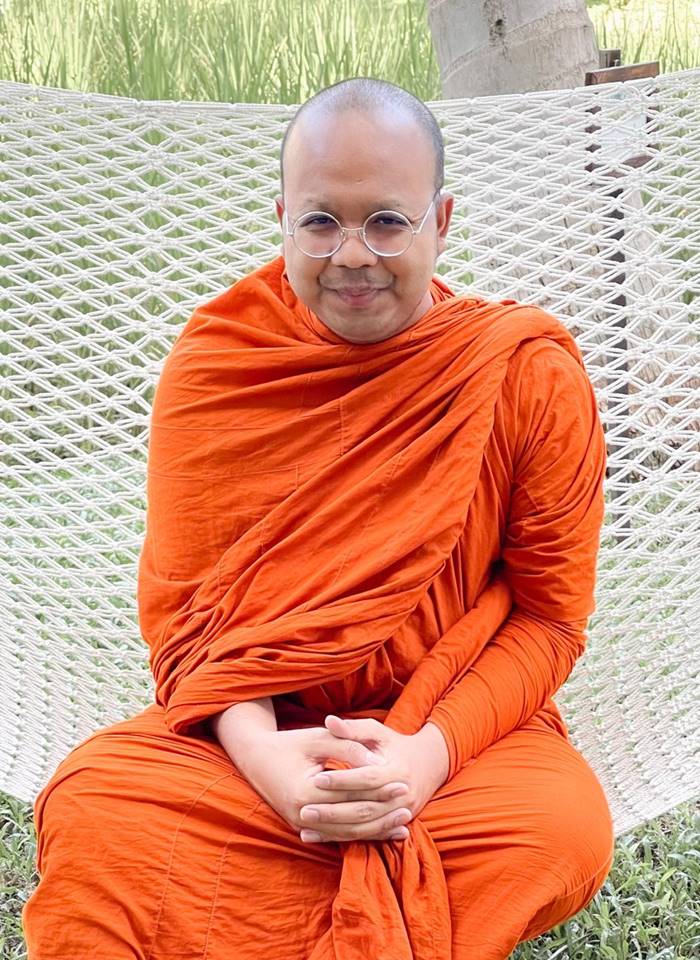 พระมหาไพรวัลย์ ฟาดกลับ ศรีสุวรรณ จรรยา