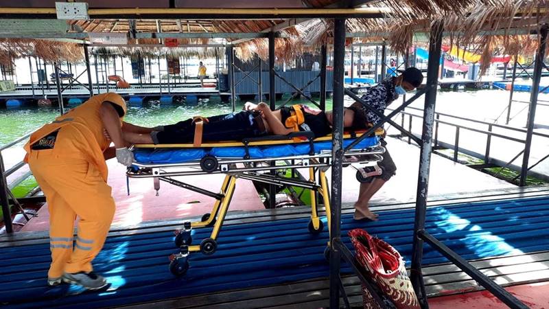 เจ็ตสกีชนแพ