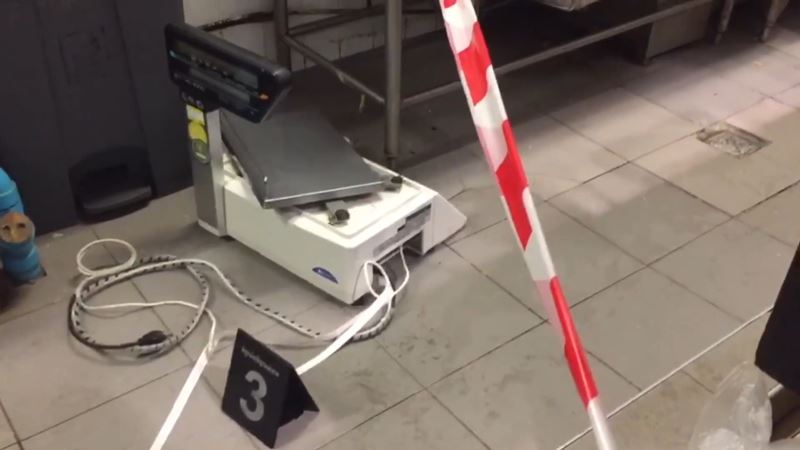 หนุ่มห้างย่านปิ่นเกล้าแทงตัวตาย