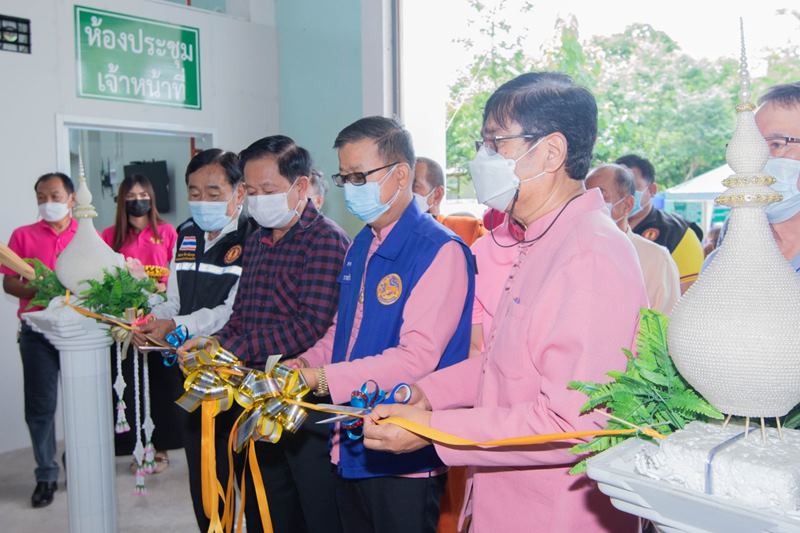 ตัดริบบิ้นเปิด โรงพยาบาลสนาม