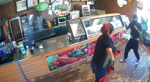 สู้โจรด้วยมือเปล่า