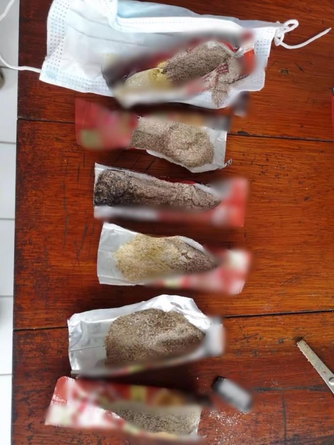 ตำรวจหมดสติ กินกาแฟสำเร็จรูปในรถผู้ต้องหายาเสพติด 