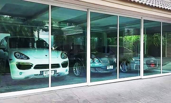 ผู้กำกับโจ้ โดนอายัดทรัพย์