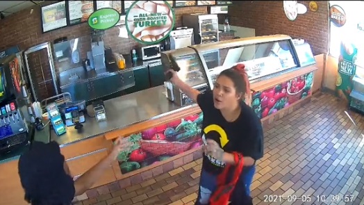 สู้โจรด้วยมือเปล่า