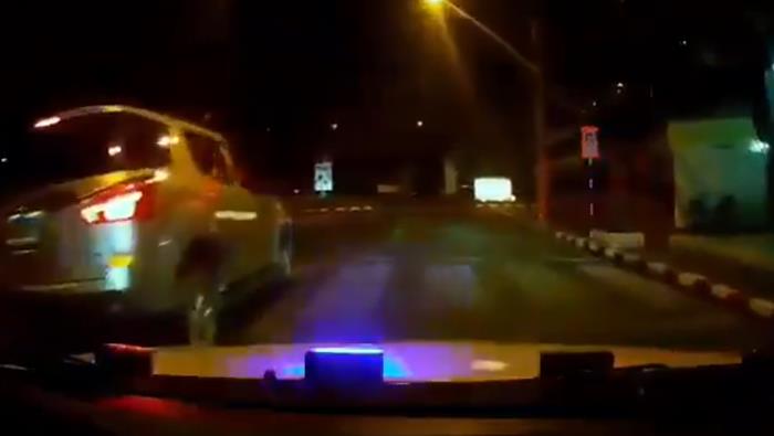 ผู้พิพากษาชนแล้วหนี