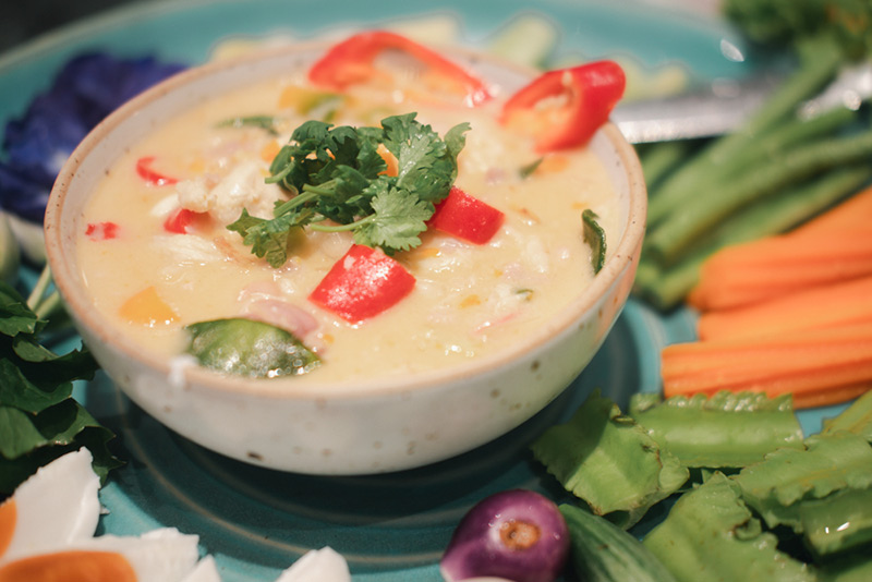 พระปูหลนทำาสาวท้อง