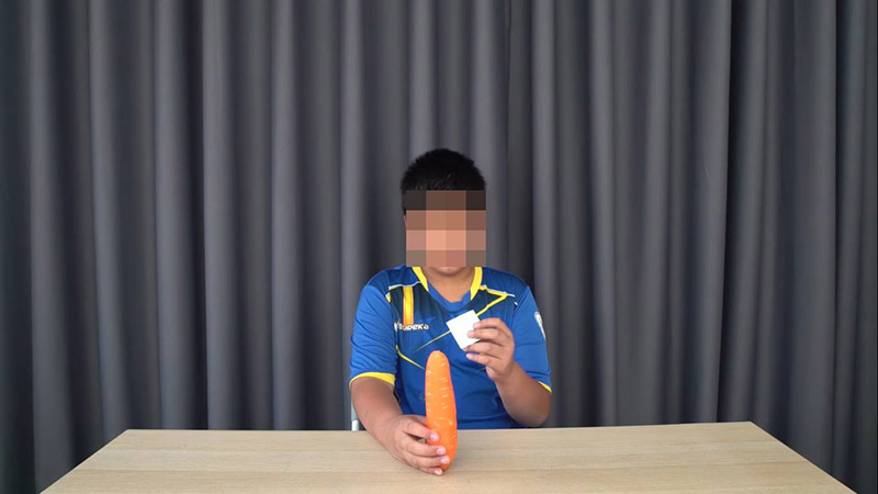 สอนเด็กใส่ถุงยางอนามัย