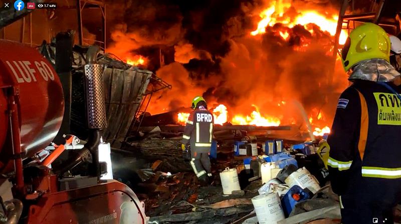 ไฟไหม้โรงงานกิ่งแก้ว