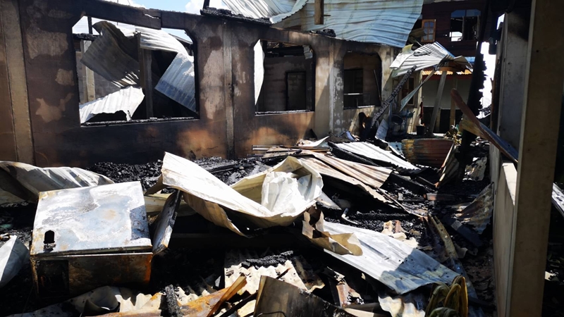 ไฟไหม้บ้าน เงินล้าน-ทอง ไหม้เรียบ