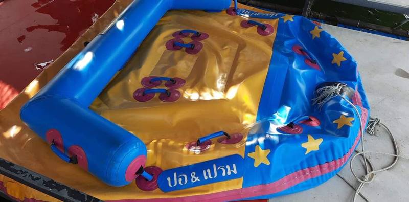 เจ็ตสกีชนแพ