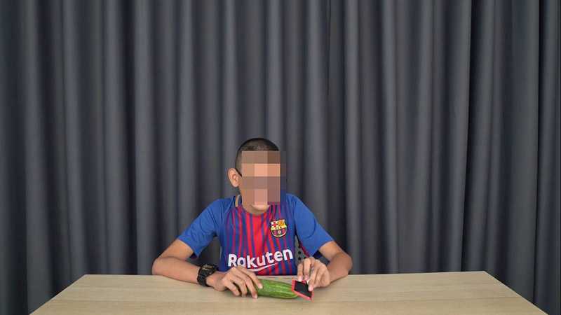 สอนเด็กใส่ถุงยางอนามัย