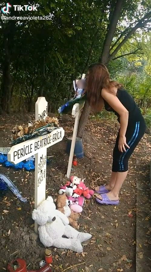 แม่นั่งไลฟ์เฟซบุ๊ก ลูกฝาแฝดตกตึกดับ